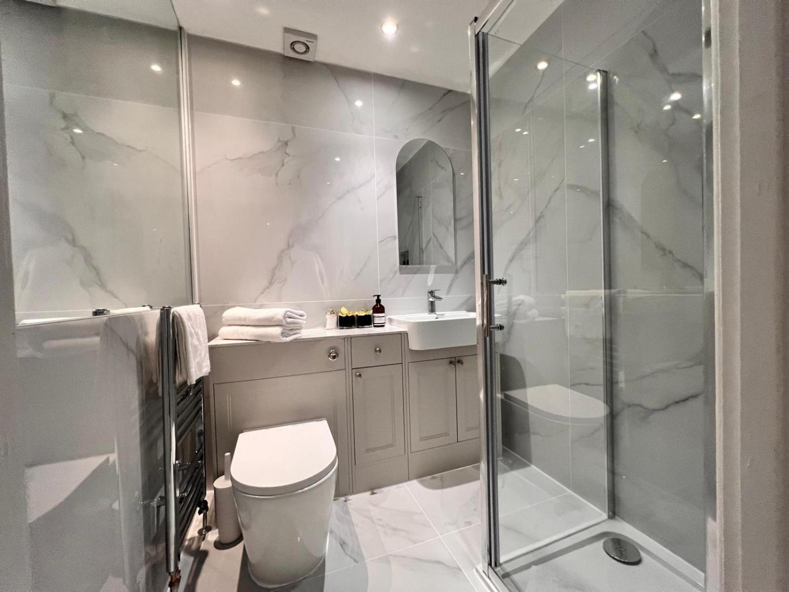 Elegant 1 Bedroom Flat Near Harrods London Exterior foto