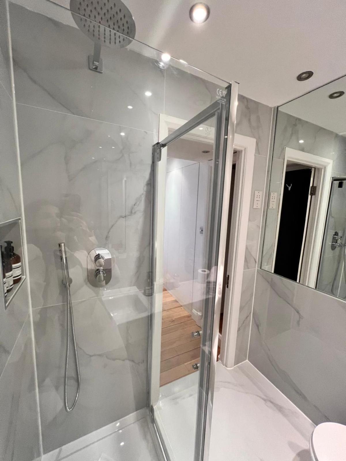 Elegant 1 Bedroom Flat Near Harrods London Exterior foto